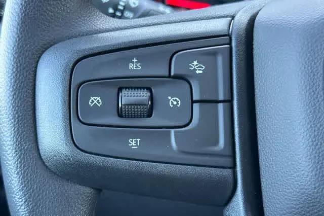 2026 GMC Sierra 1500 Crew Cab, Short Bed, Pro, 4WD