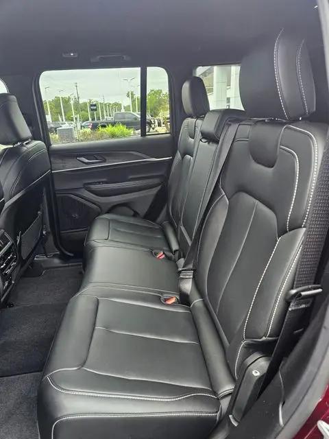 2025 Jeep Grand Cherokee Limited 4x4