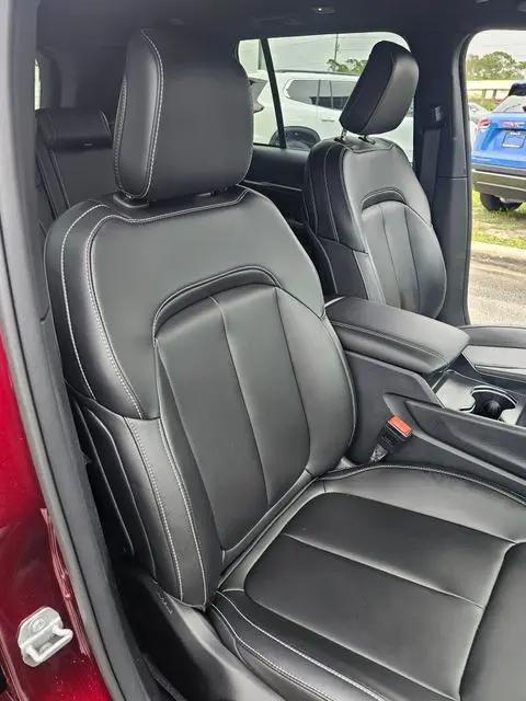 2025 Jeep Grand Cherokee Limited 4x4