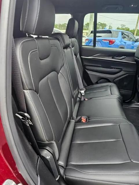 2025 Jeep Grand Cherokee Limited 4x4