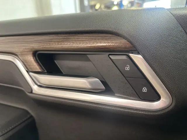 2026 Chevrolet Silverado 1500 4WD Crew Cab Standard Bed LT