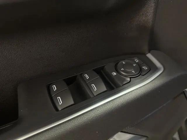 2026 Chevrolet Silverado 1500 4WD Crew Cab Standard Bed LT