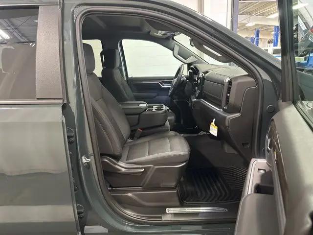 2026 Chevrolet Silverado 1500 4WD Crew Cab Standard Bed LT