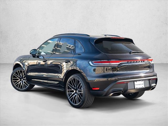 2026 Porsche Macan AWD