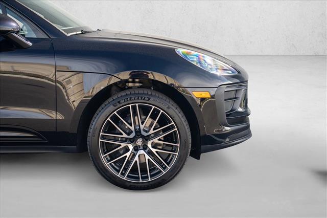 2026 Porsche Macan AWD