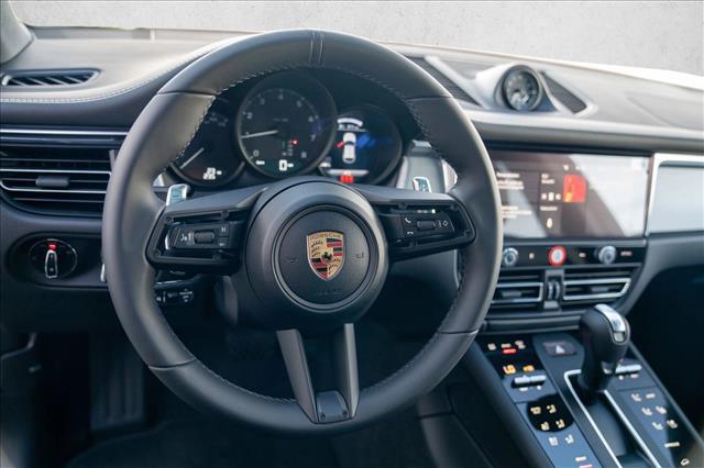 2026 Porsche Macan AWD
