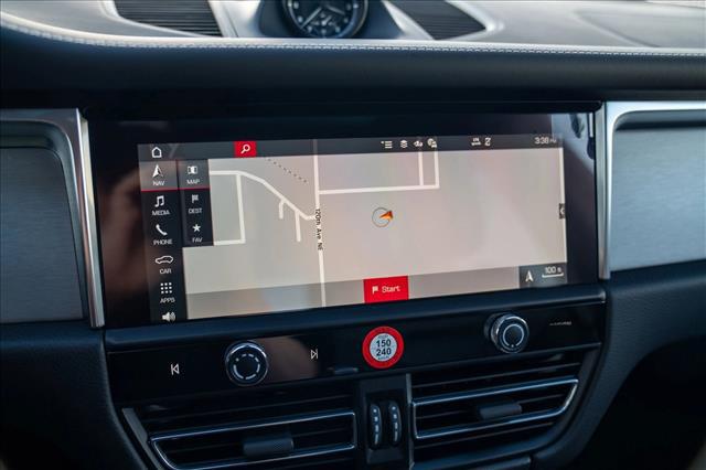 2026 Porsche Macan AWD