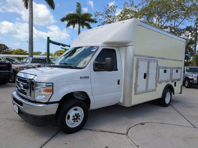 2023 Ford E-450 Cutaway Base