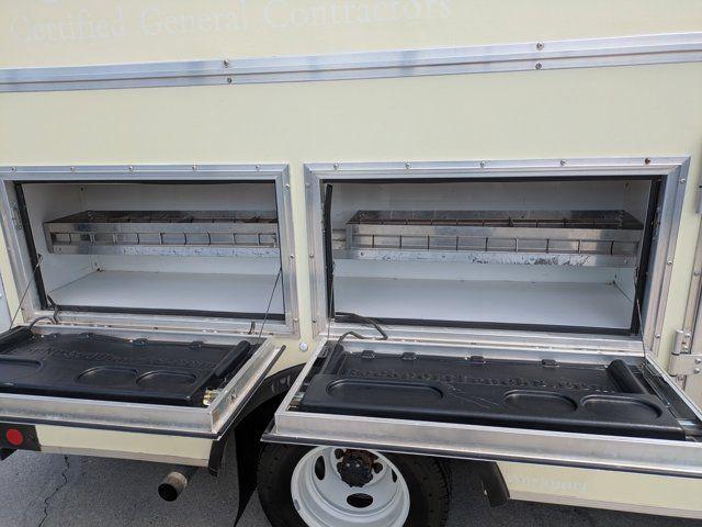 2023 Ford E-450 Cutaway Base