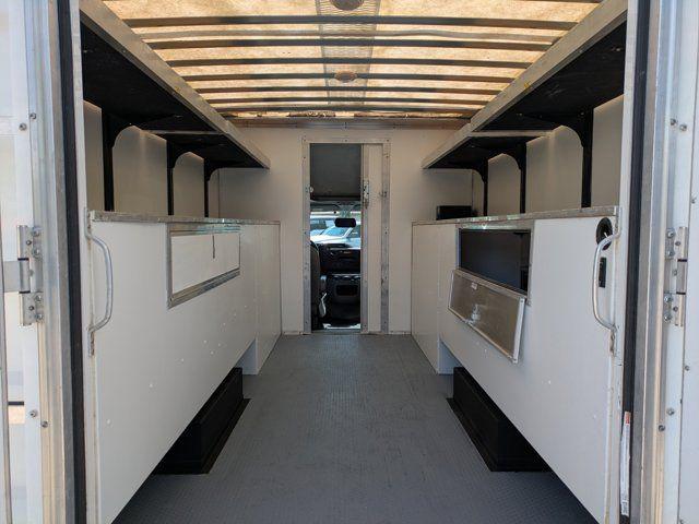 2023 Ford E-450 Cutaway Base