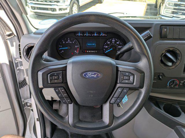 2023 Ford E-450 Cutaway Base
