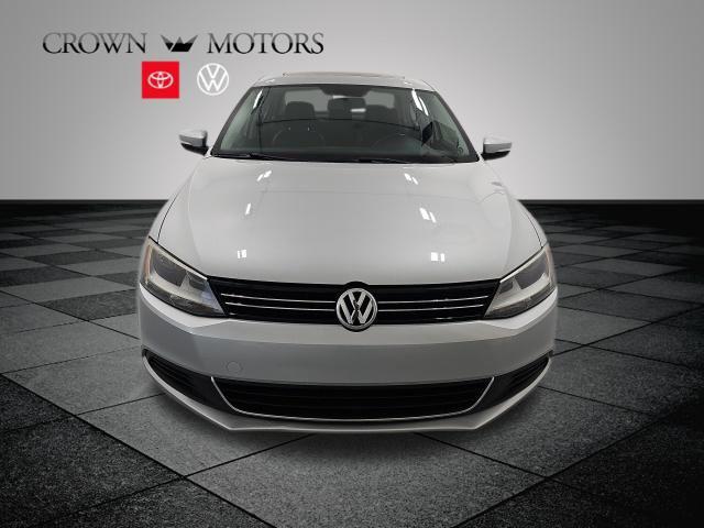 Used 2013 Volkswagen Jetta SE with VIN 3VWDX7AJ8DM373073 for sale in Holland, MI