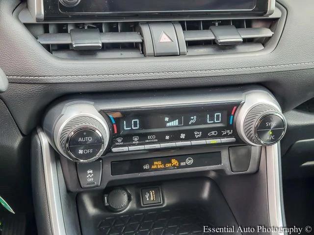 2025 Toyota RAV4 Hybrid LE