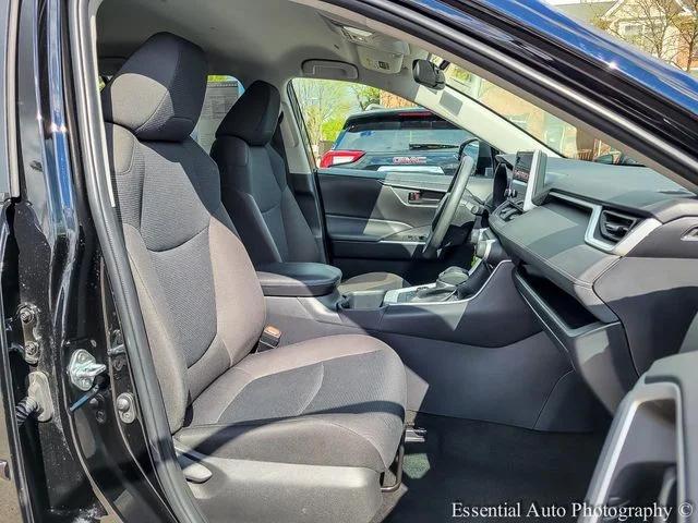 2025 Toyota RAV4 Hybrid LE