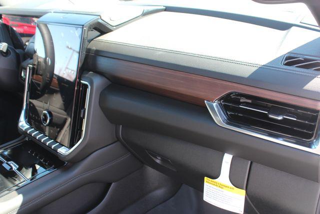 2026 GMC Yukon XL 4WD Denali