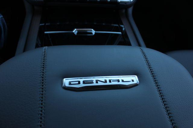 2026 GMC Yukon XL 4WD Denali