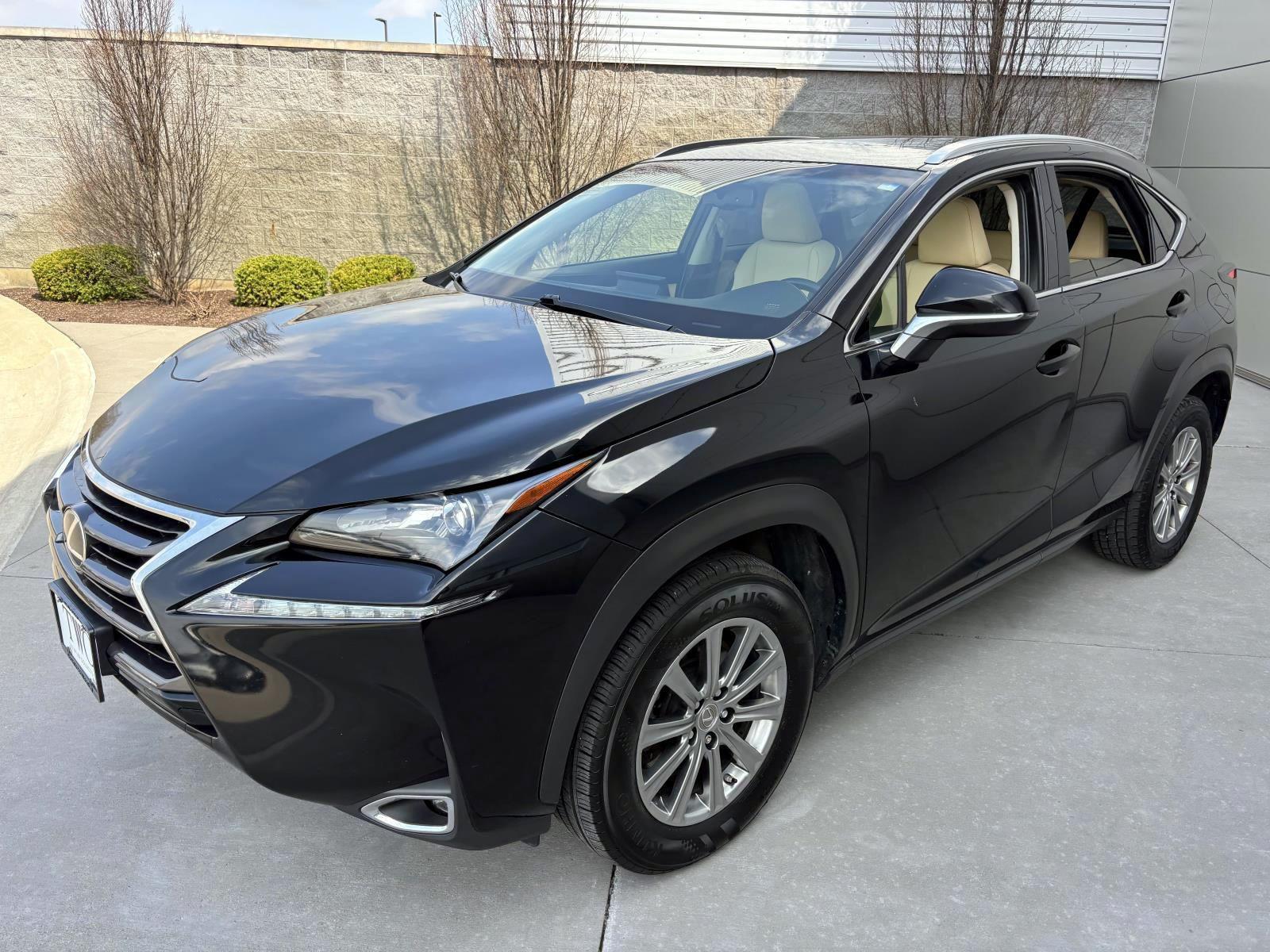 /2017 Lexus NX-200t