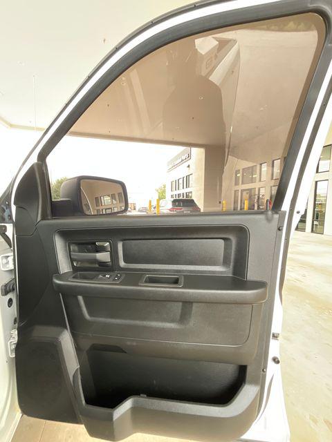 2022 Ram 1500 Classic Tradesman Crew Cab 4x4 5'7" Box