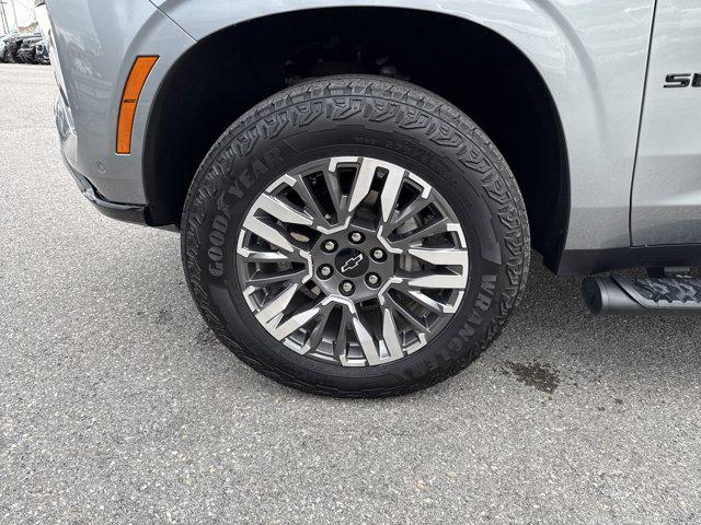 2025 Chevrolet Suburban 4WD Z71