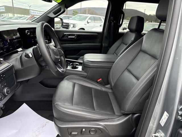 2025 Chevrolet Suburban 4WD Z71