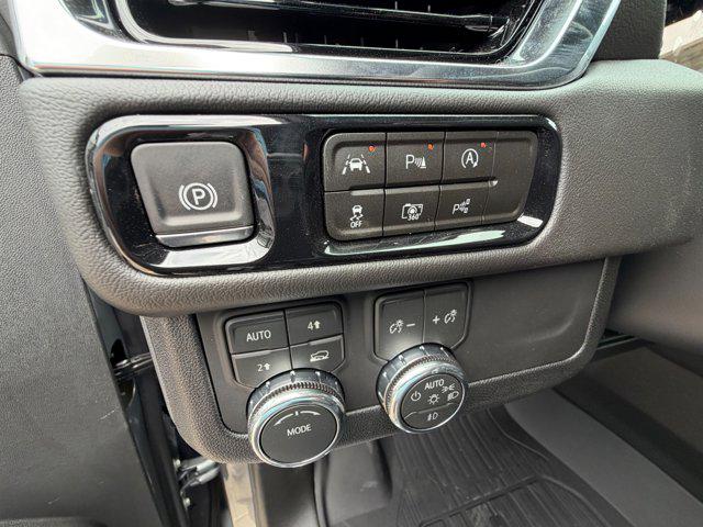 2026 GMC Yukon XL 4WD Denali