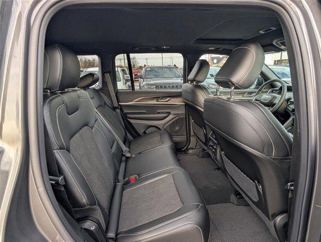 2026 Jeep Grand Cherokee Altitude 4x4