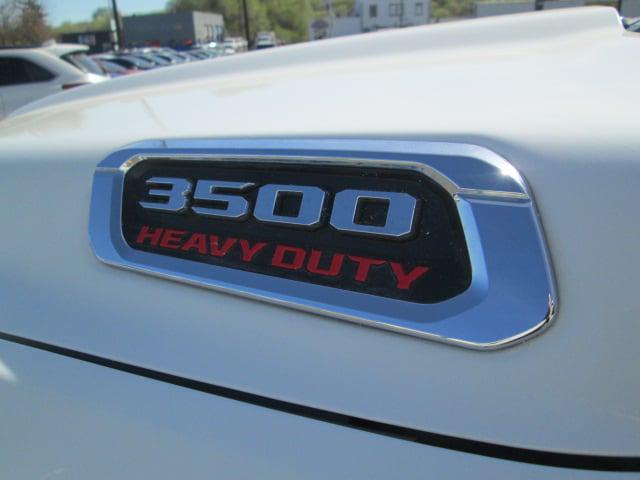 2024 Ram 3500 Big Horn Crew Cab 4x4 8' Box