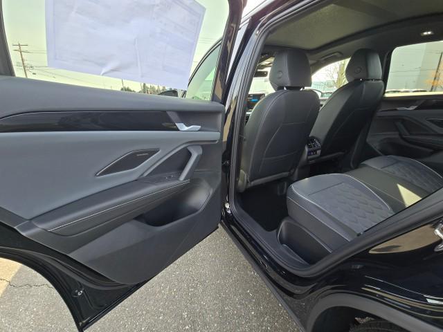 2026 Volkswagen Tiguan SEL R-Line Turbo