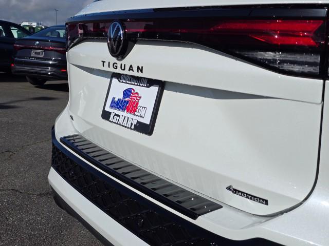 2026 Volkswagen Tiguan SE R-Line Black