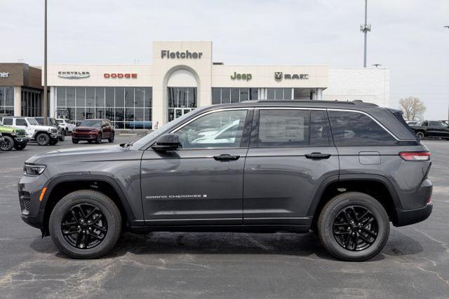 2025 Jeep Grand Cherokee Laredo X 4x4