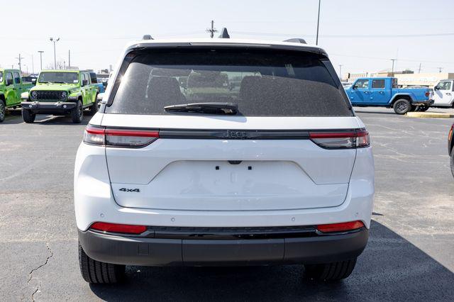 2025 Jeep Grand Cherokee Altitude 4x4