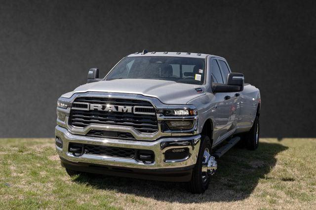 2026 Ram 3500 Tradesman Crew Cab 4x4 8' Box for sale in Joplin, MO