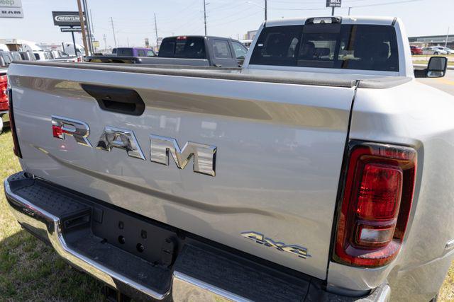 2026 Ram 3500 Tradesman Crew Cab 4x4 8 Box