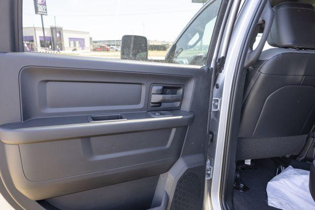 2026 Ram 3500 Tradesman Crew Cab 4x4 8 Box