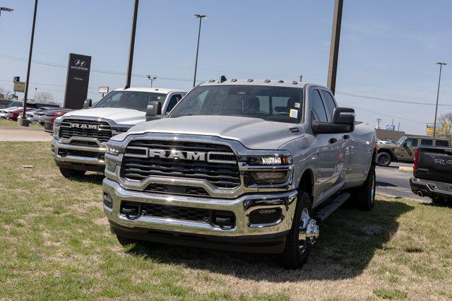 2026 Ram 3500 Tradesman Crew Cab 4x4 8 Box