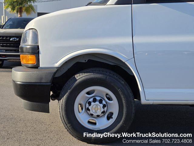 2026 Chevrolet Express Cargo Van 2500 Regular Wheelbase, WT, RWD