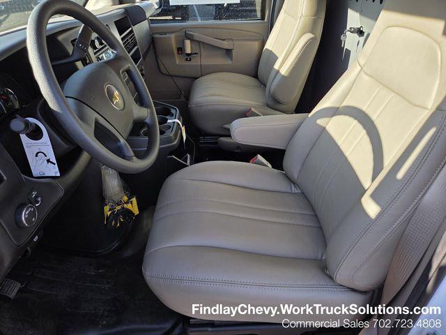 2026 Chevrolet Express Cargo Van 2500 Regular Wheelbase, WT, RWD