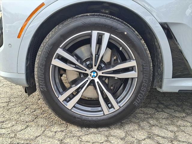 2024 BMW X7 M60i
