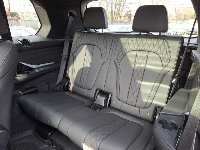 2024 BMW X7 M60i