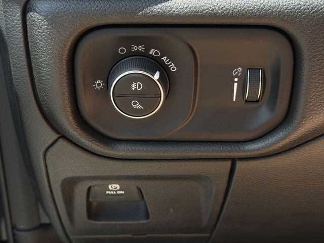 2026 Ram 1500 Warlock Crew Cab 4x4 57 Box