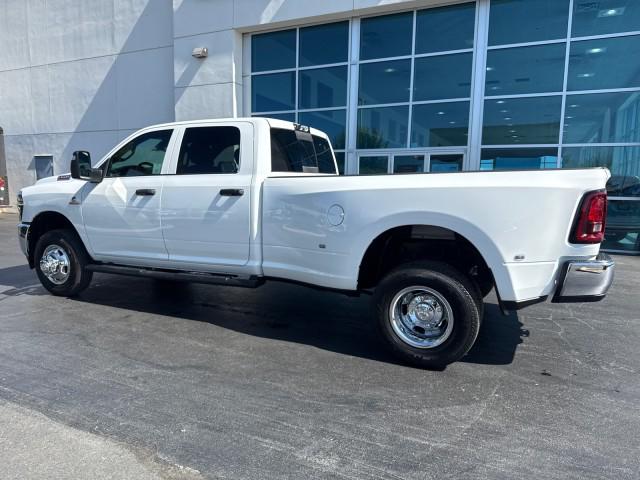 2026 Ram 3500 Tradesman Crew Cab 4x4 8 Box