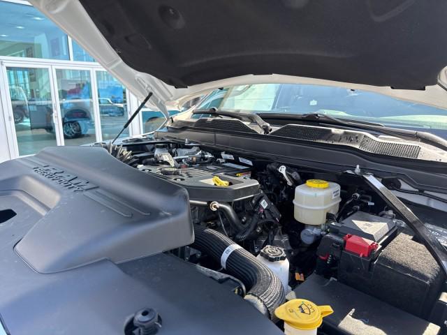 2026 Ram 3500 Tradesman Crew Cab 4x4 8 Box
