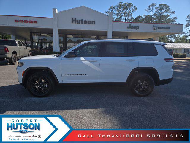 2026 Jeep Grand Cherokee GRAND CHEROKEE L LAREDO ALTITUDE 4X2