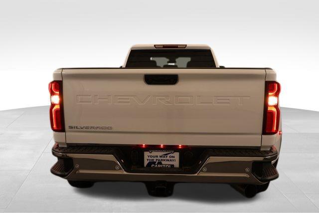 2026 Chevrolet Silverado 3500HD Crew Cab, Long Bed, WT Dual Rear Wheel, RWD