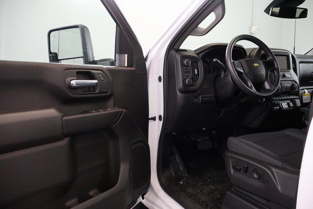 2026 Chevrolet Silverado 3500HD Crew Cab, Long Bed, WT Dual Rear Wheel, RWD