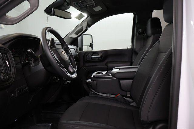 2026 Chevrolet Silverado 3500HD Crew Cab, Long Bed, WT Dual Rear Wheel, RWD