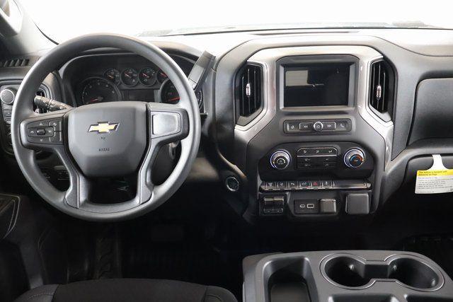 2026 Chevrolet Silverado 3500HD Crew Cab, Long Bed, WT Dual Rear Wheel, RWD