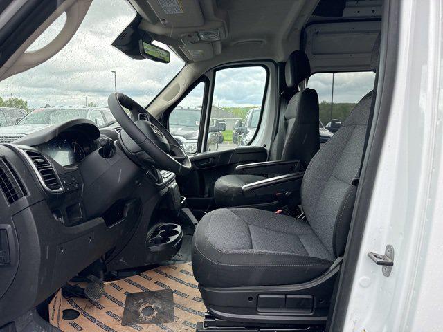 2024 Ram ProMaster 2500 Window Van High Roof 159 WB