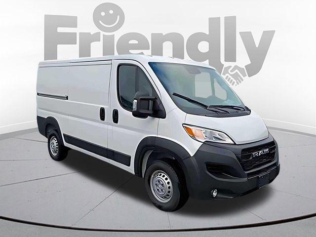 2026 Ram ProMaster 2500 Cargo Van Tradesman Low Roof 136" WB w/Pass Seat