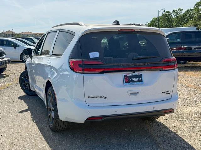 2026 Chrysler Pacifica Limited AWD